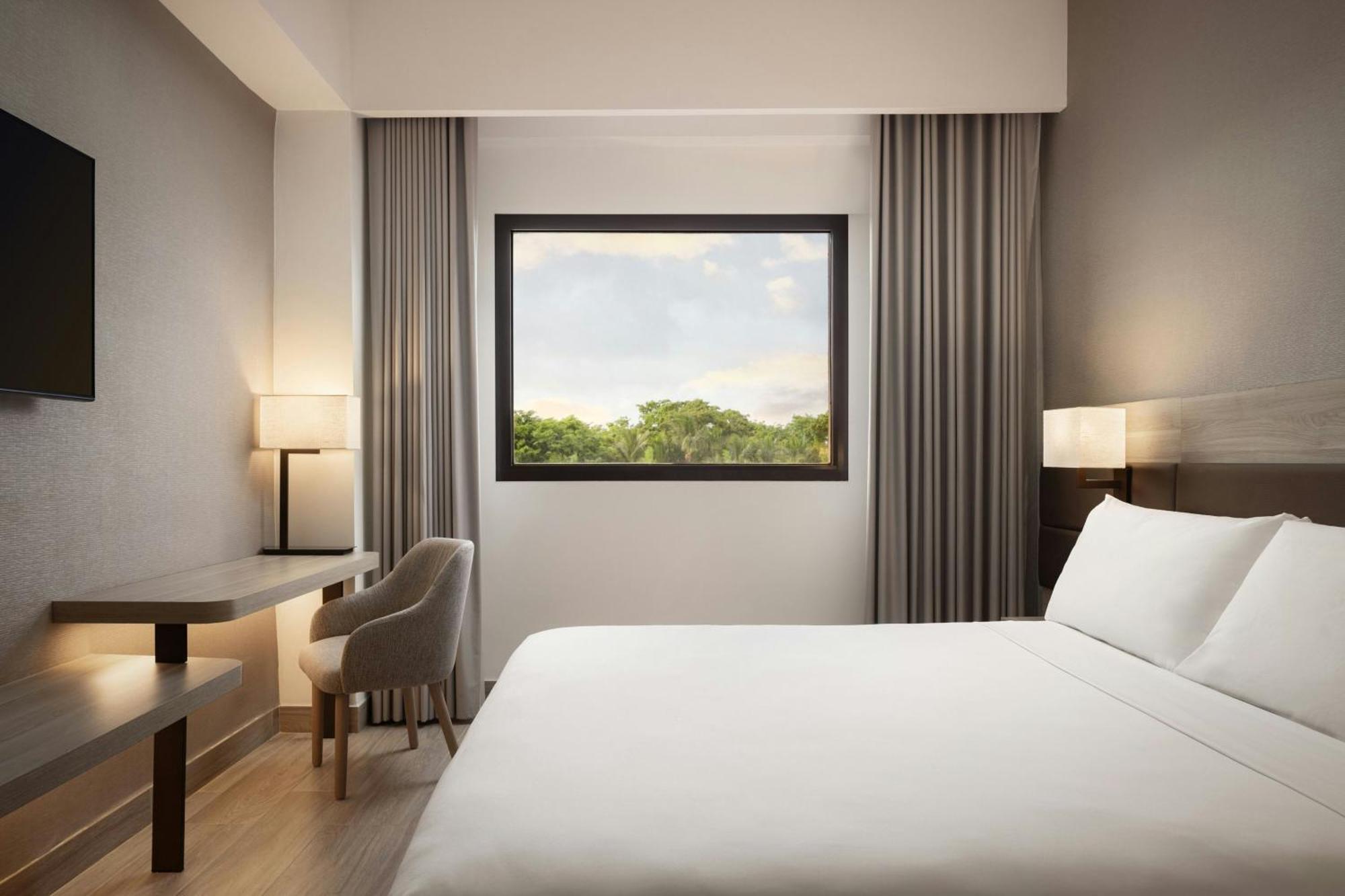Ac Hotel By Marriott Punta Cana Exterior photo